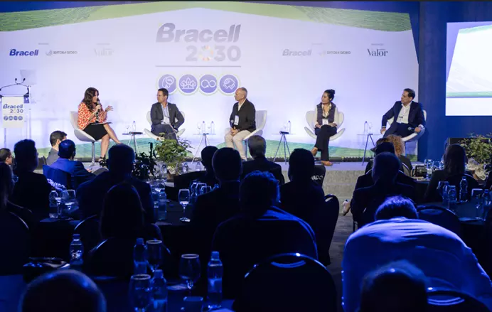 Bracell reúne especialistas e autoridades para discutir ações de sustentabilidade e lança seus compromissos para 2030